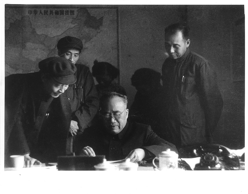 1959年11月21日朱德委员长视察北京邮票厂