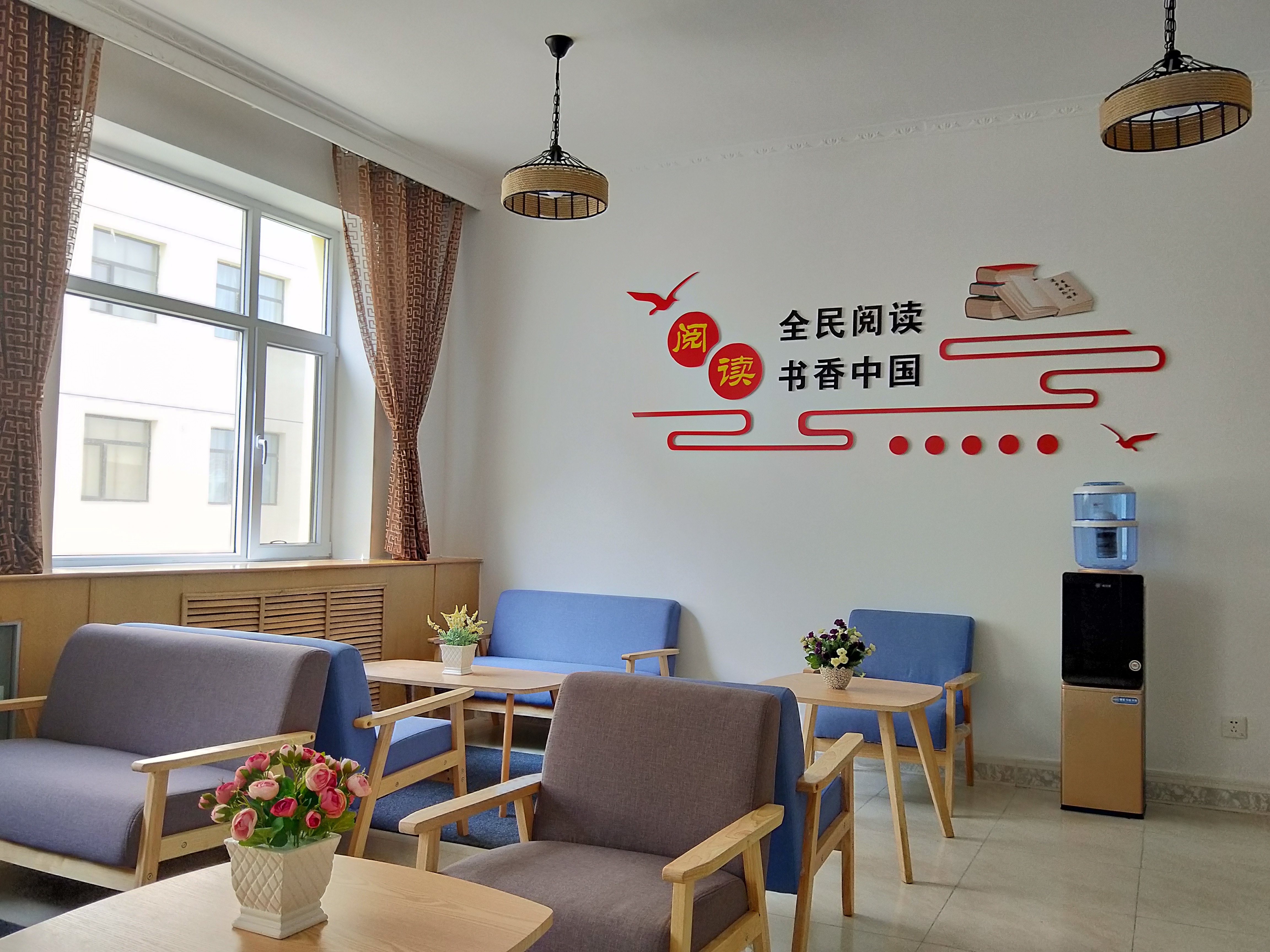 喜看青海邮政职工书屋新面貌 - 青海邮政分公司